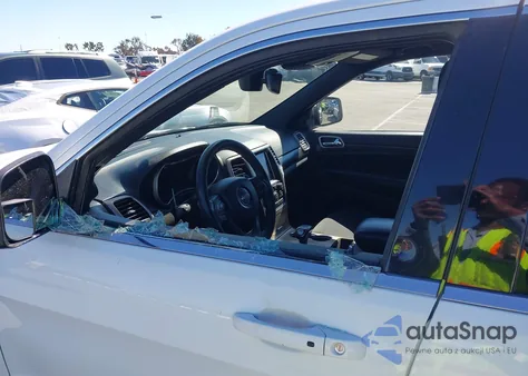 2015 Jeep Grand Cherokee Laredo z USA, uszkodzony, nr VIN 1C4RJFAG7FC122784